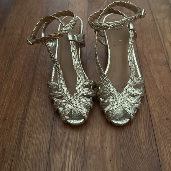 Sezane Gold Sandals with Intricate Design - Picture 3 of 4